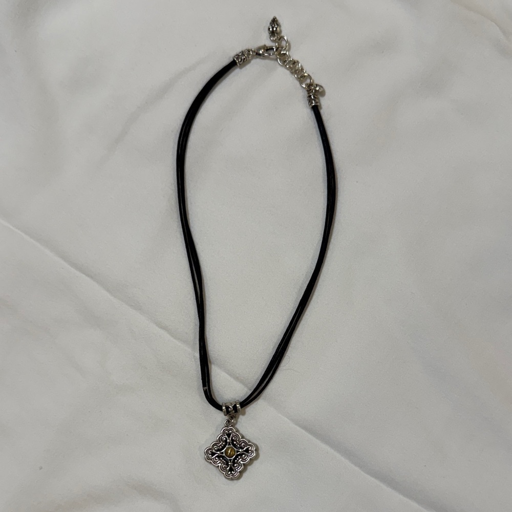 Elegant Silver and Black Pendant Necklace